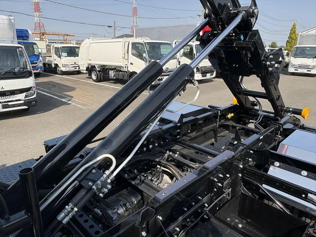 三菱 ファイター 中型/増トン アームロール ツインホイスト 2KG-FK72FZの中古トラック画像13