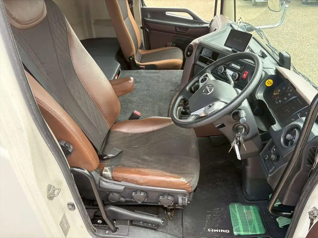 日野 プロフィア 大型 トラクター ハイルーフ 1デフの中古トラック画像9