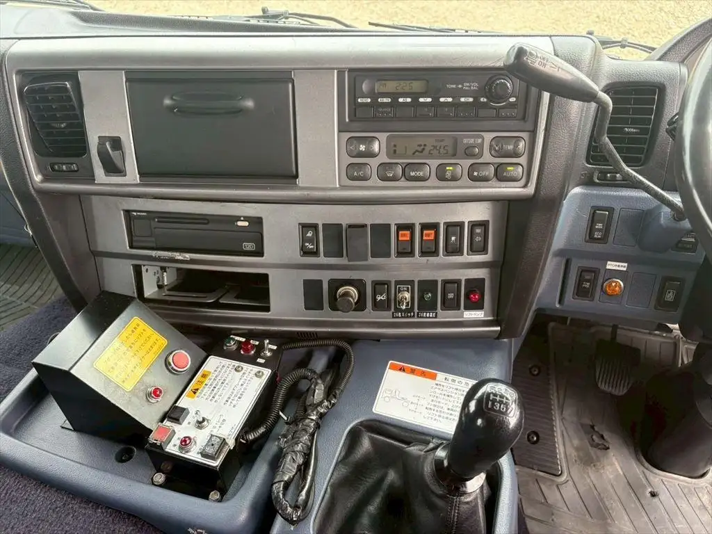 日野 プロフィア 大型 トラクター ハイルーフ 1デフの中古トラック画像13