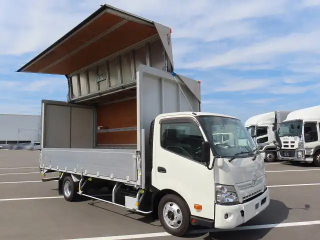 日野 デュトロ 小型 ウイング TPG-XZU722 H30の中古トラック画像2