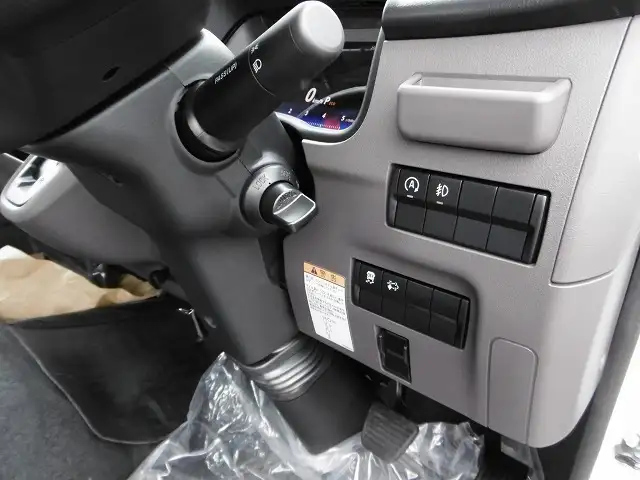 三菱 キャンター 小型 平ボディ 2RG-FBAV0 R6の中古トラック画像9