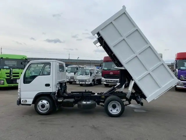 いすゞ エルフ 小型 ダンプ 土砂禁 BKG-NJR85ADの中古トラック画像6
