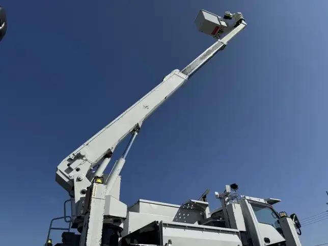 いすゞ エルフ 小型 高所・建柱車 高所作業車 PDG-NKR85YNの中古トラック画像10