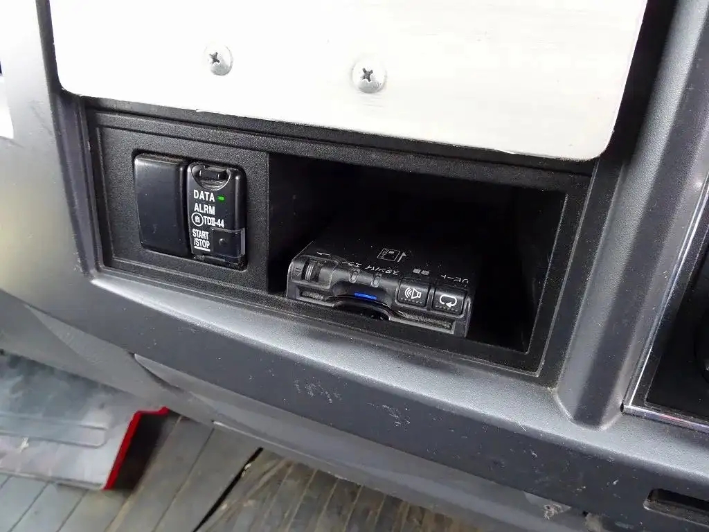 いすゞ フォワード 中型/増トン 平ボディ アルミブロック LKG-FTR90S2の中古トラック画像14