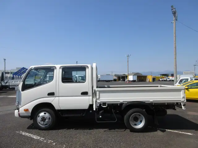 日野 デュトロ 小型 平ボディ Wキャブ 2DG-XZU685Mの中古トラック画像5