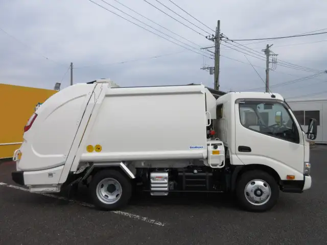 日野 デュトロ 小型 パッカー車 プレス式 2RG-XZU605Xの中古トラック画像2