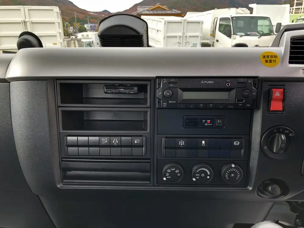 三菱 ファイター 中型/増トン 車両重機運搬 4段クレーン ラジコンの中古トラック画像11
