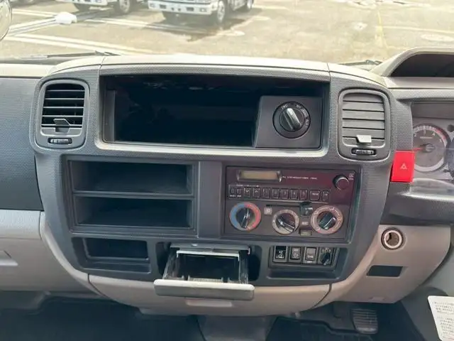 日産 アトラス 小型 平ボディ  H25の中古トラック画像11