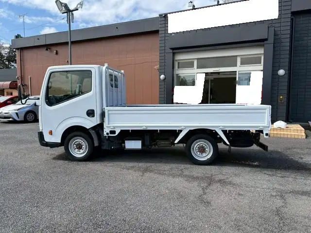 日産 アトラス 小型 平ボディ  H25の中古トラック画像3