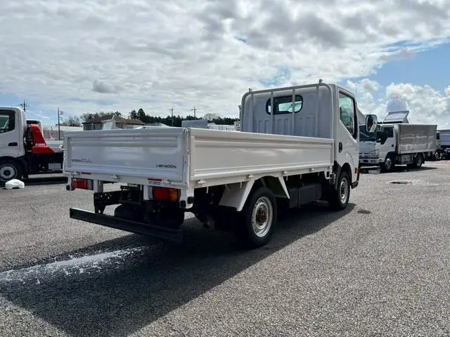 日産 アトラス 小型 平ボディ  H25の中古トラック画像2