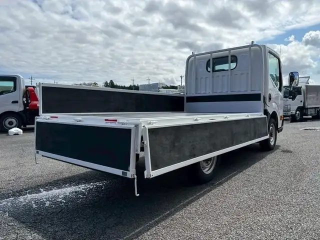 日産 アトラス 小型 平ボディ  H25の中古トラック画像5