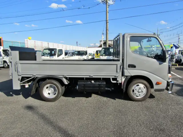 トヨタ ダイナ 小型 平ボディ パワーゲート 床鉄板の中古トラック画像2