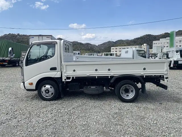 トヨタ トヨエース 小型 平ボディ TKG-XZU605 H30の中古トラック画像5