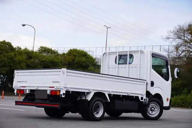 日産 アトラス 小型 平ボディ CBF-SQ2F24 H30の中古トラック画像3