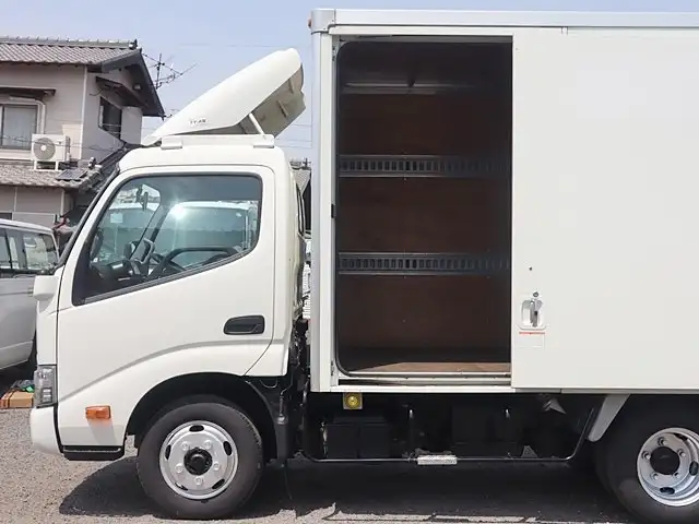 トヨタ ダイナ 小型 アルミバン サイドドア TKG-XZC605の中古トラック画像6