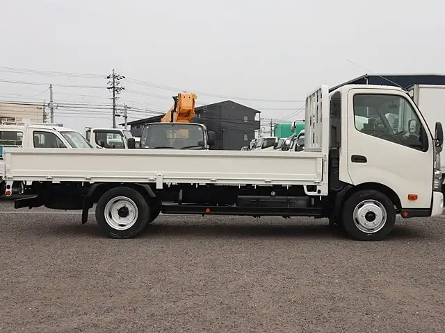 トヨタ ダイナ 小型 平ボディ TKG-XZU710 H29の中古トラック画像3