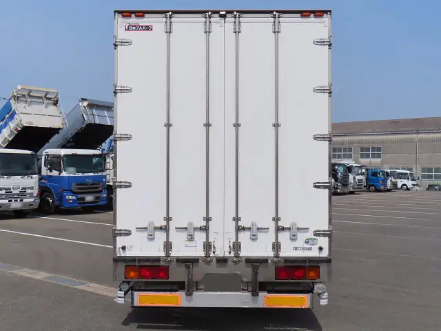 日野 レンジャー 中型/増トン アルミバン エアサス ベッドの中古トラック画像5
