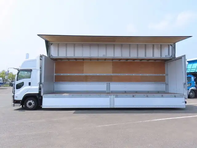 いすゞ ギガ 大型 ウイング ハイルーフ エアサスの中古トラック画像7