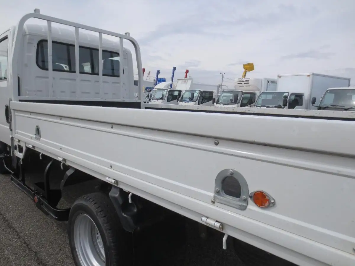 いすゞ エルフ 小型 平ボディ Wキャブ TPG-NLR85ARの中古トラック画像11