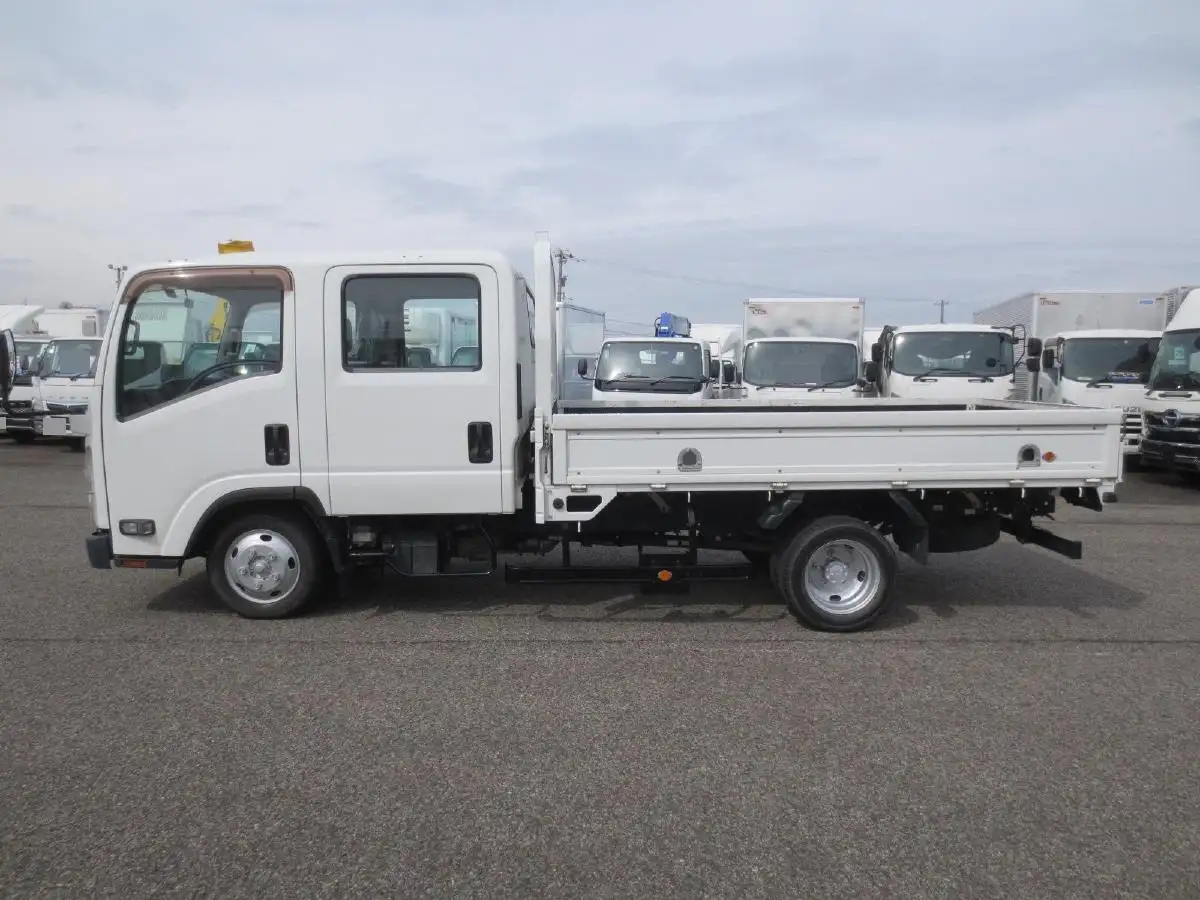 いすゞ エルフ 小型 平ボディ Wキャブ TPG-NLR85ARの中古トラック画像5