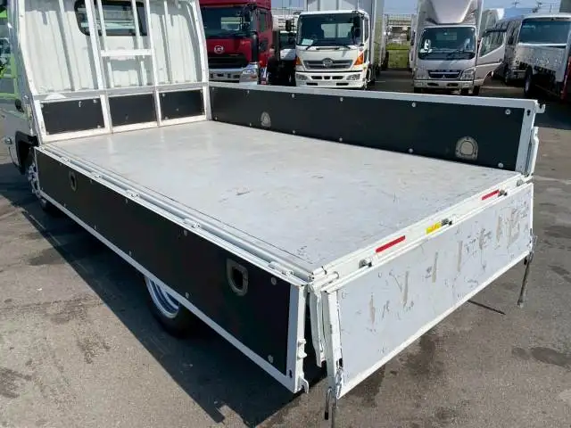 三菱 キャンター 小型 平ボディ 2RG-FBA20 R6の中古トラック画像7