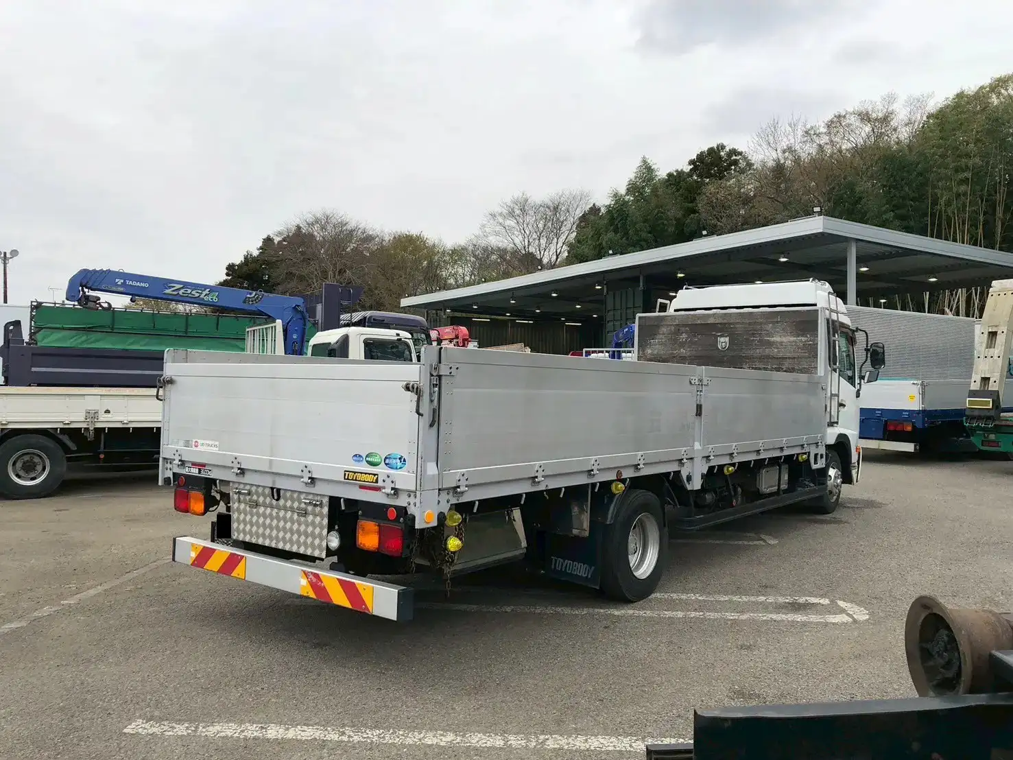 日産UD コンドル 中型/増トン 平ボディ アルミブロック エアサスの中古トラック画像3