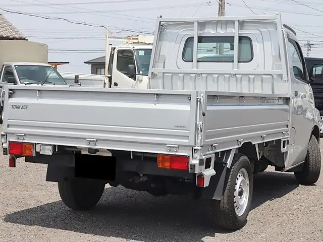 トヨタ タウンエース 小型 平ボディ 5BF-S403U R4の中古トラック画像4