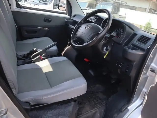トヨタ タウンエース 小型 平ボディ 5BF-S403U R4の中古トラック画像11