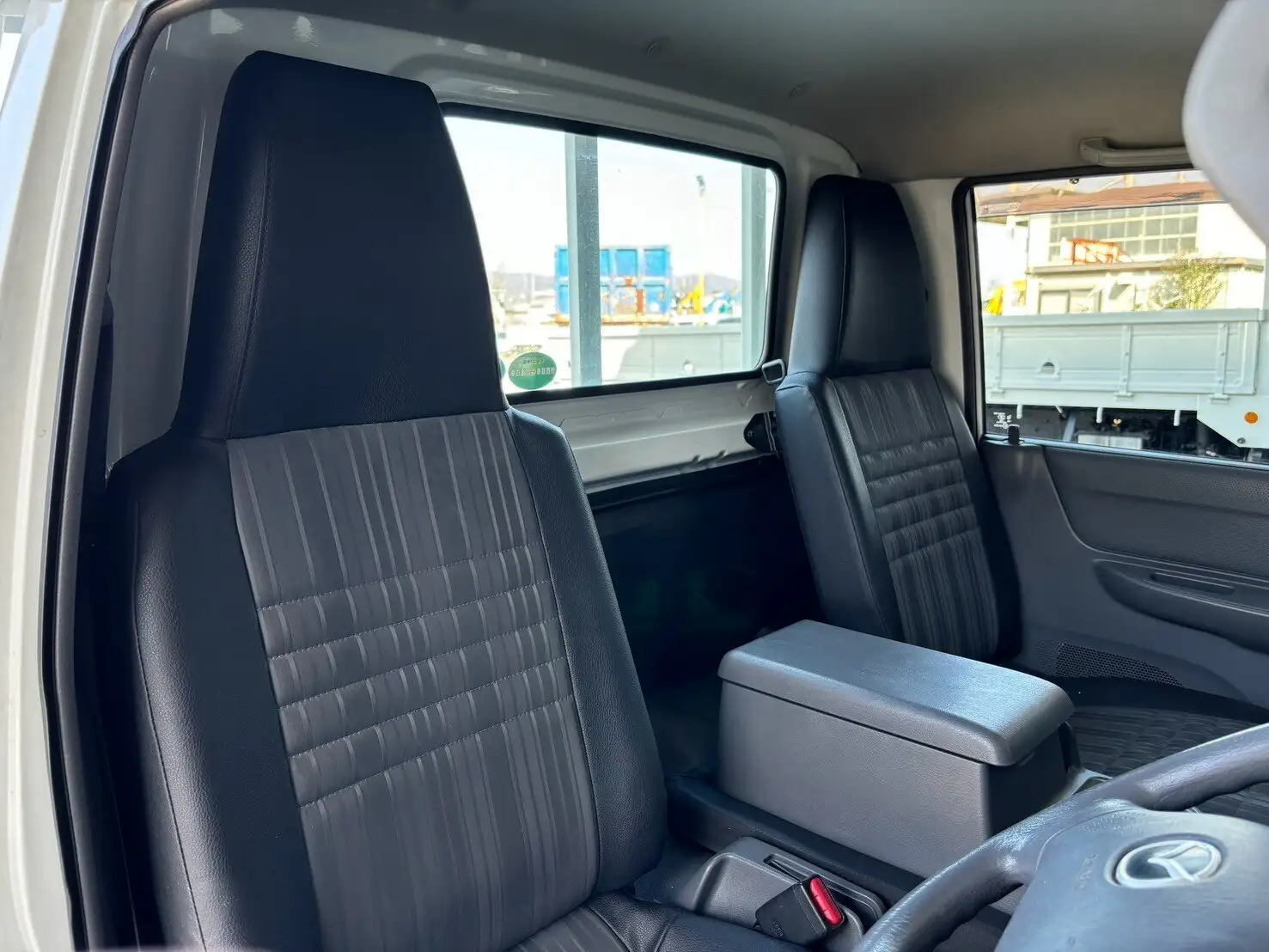 マツダ ボンゴ 小型 平ボディ DBF-SLP2T H31/R1の中古トラック画像11