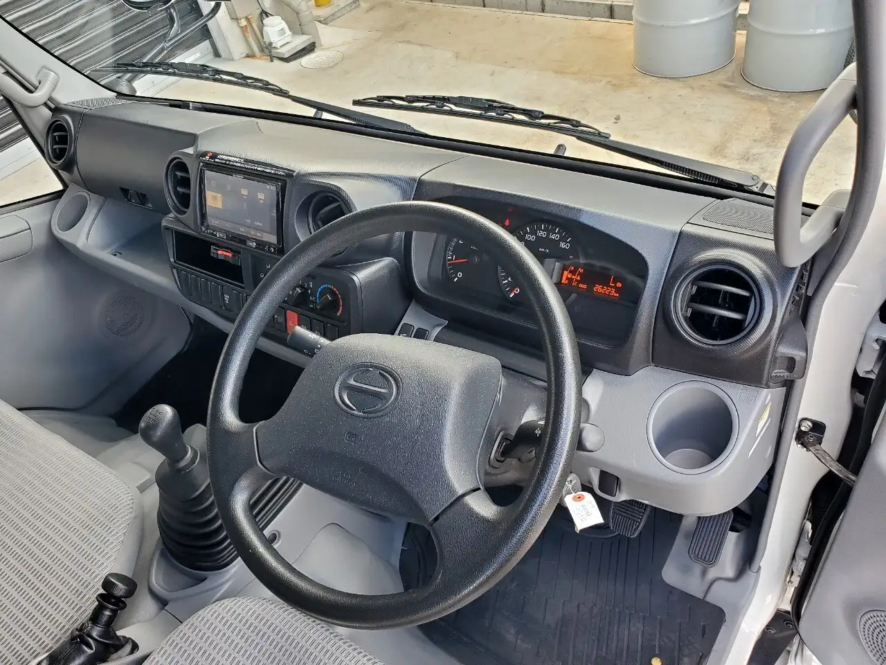 日野 デュトロ 小型 平ボディ TKG-XZU655M H28の中古トラック画像11