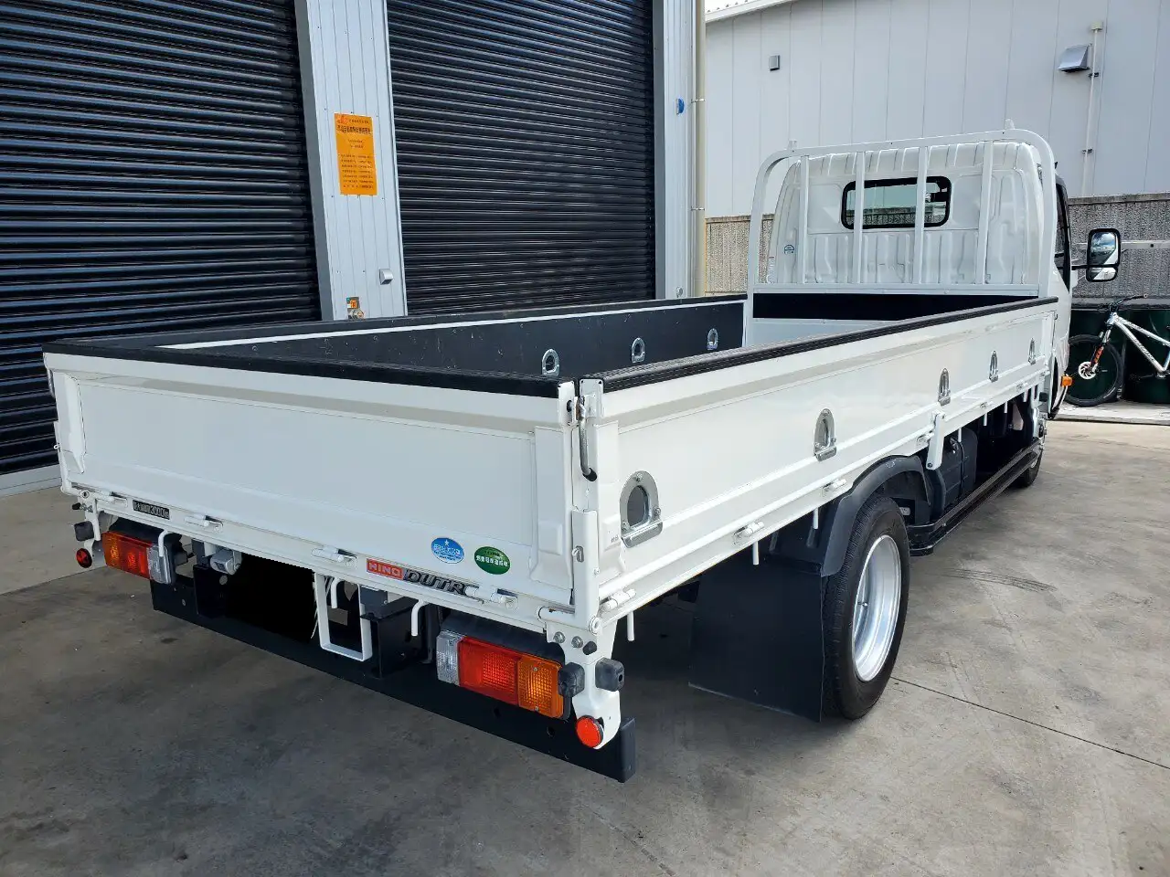 日野 デュトロ 小型 平ボディ TKG-XZU655M H28の中古トラック画像4