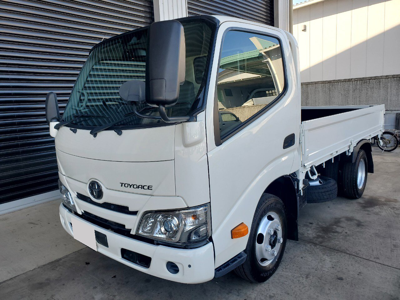 トヨタ トヨエース 小型 平ボディ 10尺 2RG-XZC605