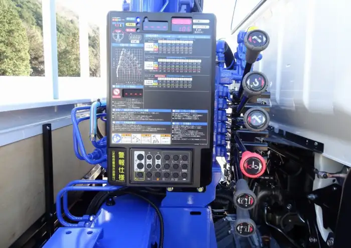 三菱 キャンター 小型 クレーン付 アルミブロック 4段の中古トラック画像9