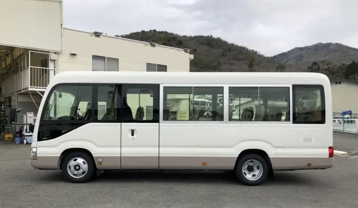 トヨタ コースター 小型 バス マイクロバス 2KG-GDB70の中古トラック画像4