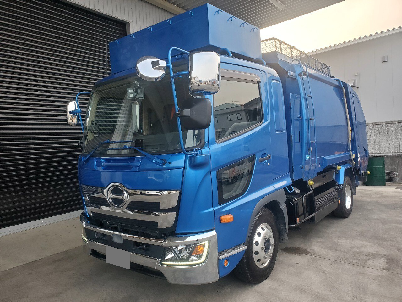 日野 レンジャー 中型/増トン パッカー車 2KG-FD2ABA