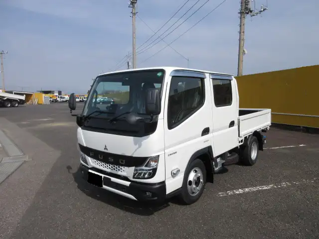 三菱 キャンター 小型 平ボディ Wキャブ 2RG-FBA20の中古トラック画像1