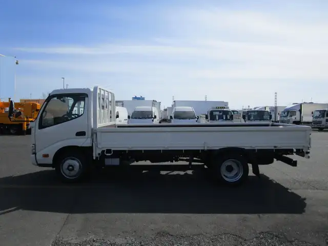 日野 デュトロ 小型 平ボディ 2RG-XZU655M R5の中古トラック画像6