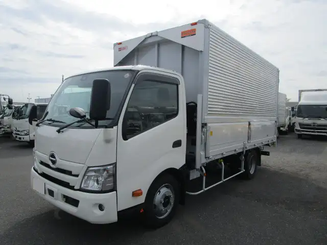 日野 デュトロ 小型 ウイング 2KG-XZU712M R6 の中古トラック【車両No.185813】