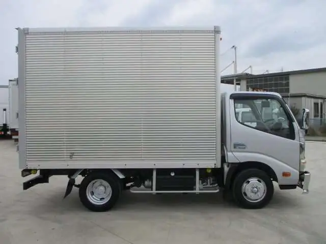 トヨタ ダイナ 小型 アルミバン BDG-XZU508 H23の中古トラック画像4