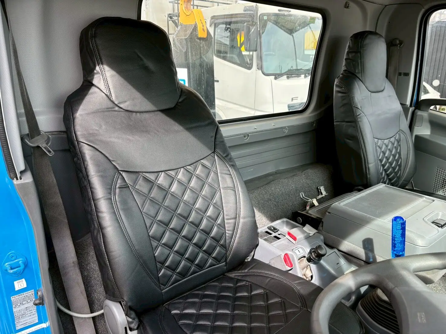 いすゞ フォワード 中型/増トン アームロール ツインホイスト LPG-FTR90S2の中古トラック画像11