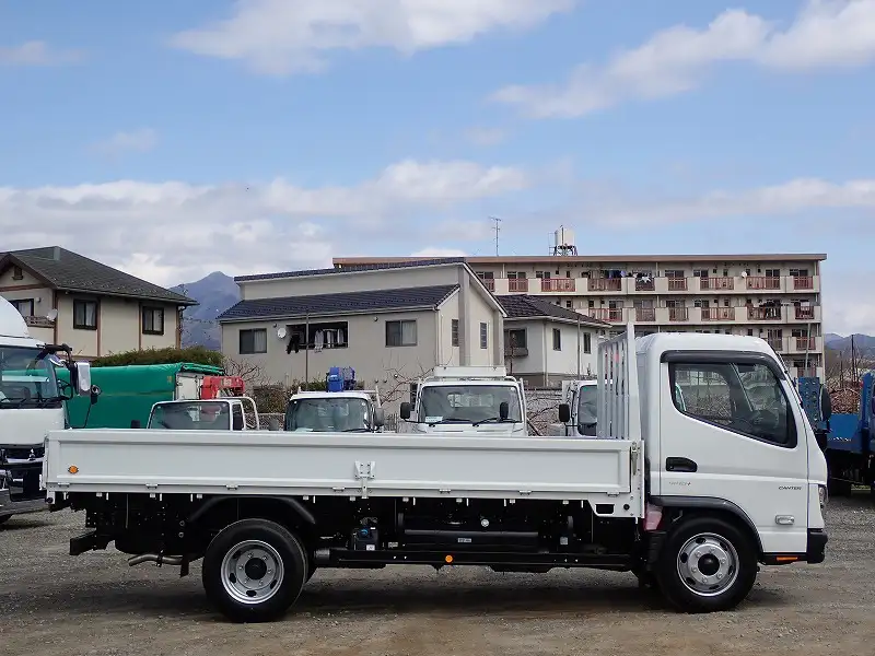 三菱 キャンター 小型 平ボディ 2RG-FEA80 R7の中古トラック画像4