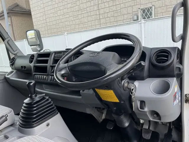 トヨタ ダイナ 小型 ウイング 幌ウイング SKG-XZU710の中古トラック画像12