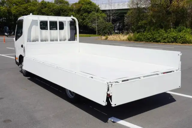 日野 デュトロ 小型 平ボディ 床鉄板 TKG-XZU710Mの中古トラック画像8