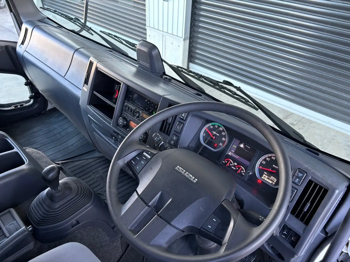 いすゞ フォワード 中型/増トン 冷凍冷蔵 パワーゲート 床アルミの中古トラック画像12