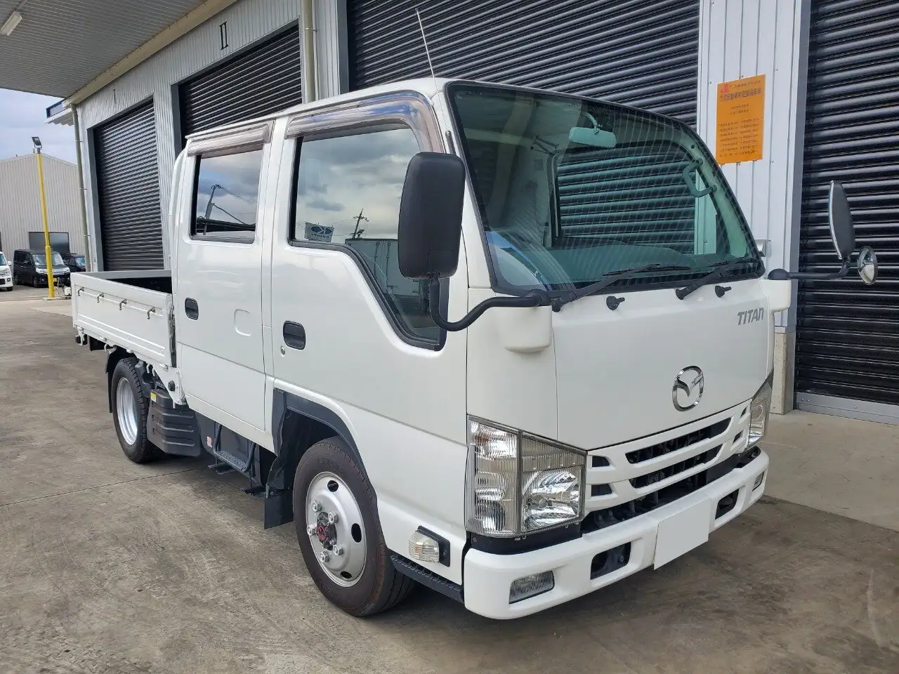 マツダ タイタン 小型 平ボディ Wキャブ TRG-LHS85Aの中古トラック画像3