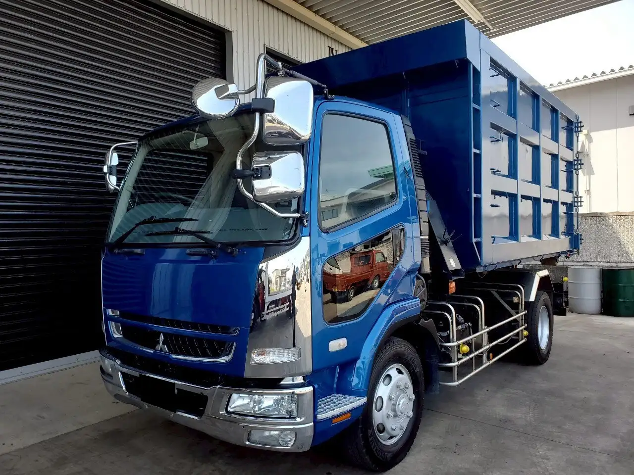 三菱 ファイター 中型/増トン アームロール コンテナ付き ツインホイスト｜画像1
