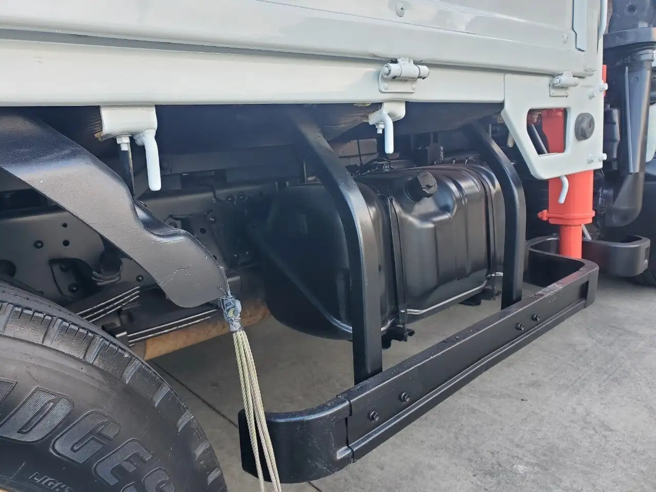 日産 アトラス 小型 クレーン付 床鉄板 3段の中古トラック画像10
