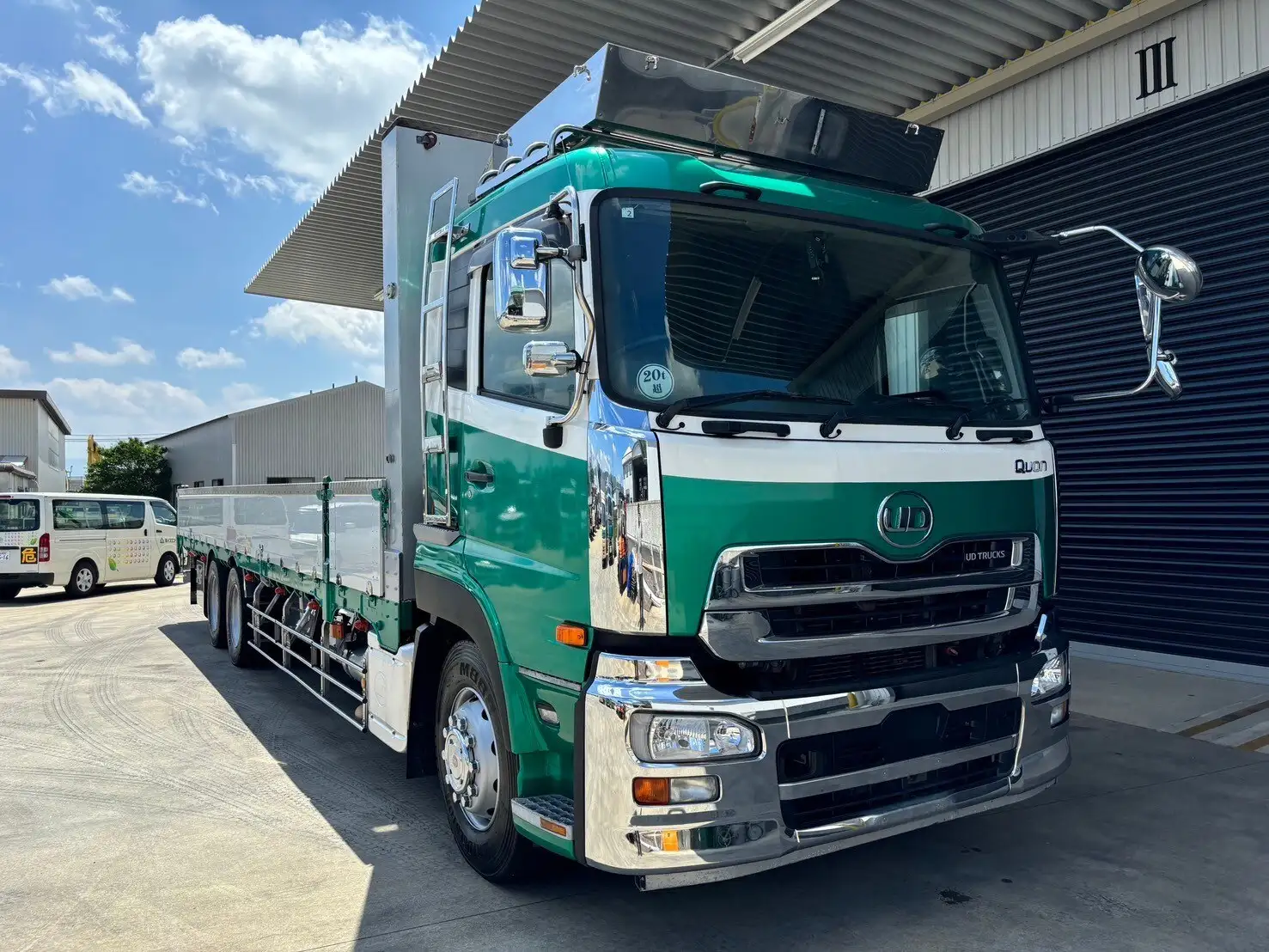 日産UD クオン 大型 平ボディ 床鉄板 アルミブロックの中古トラック画像3