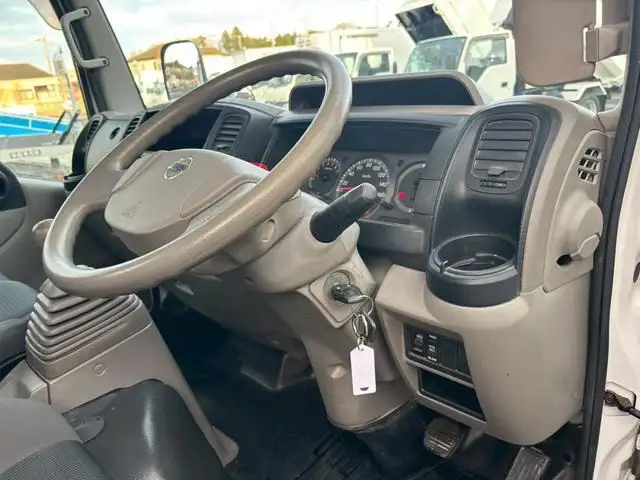 日産 アトラス 小型 平ボディ  H24の中古トラック画像10