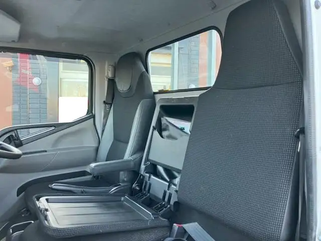 三菱 キャンター 小型 平ボディ  H31/R1の中古トラック画像7